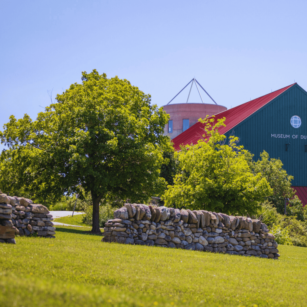 Museum of Dufferin's surroundings