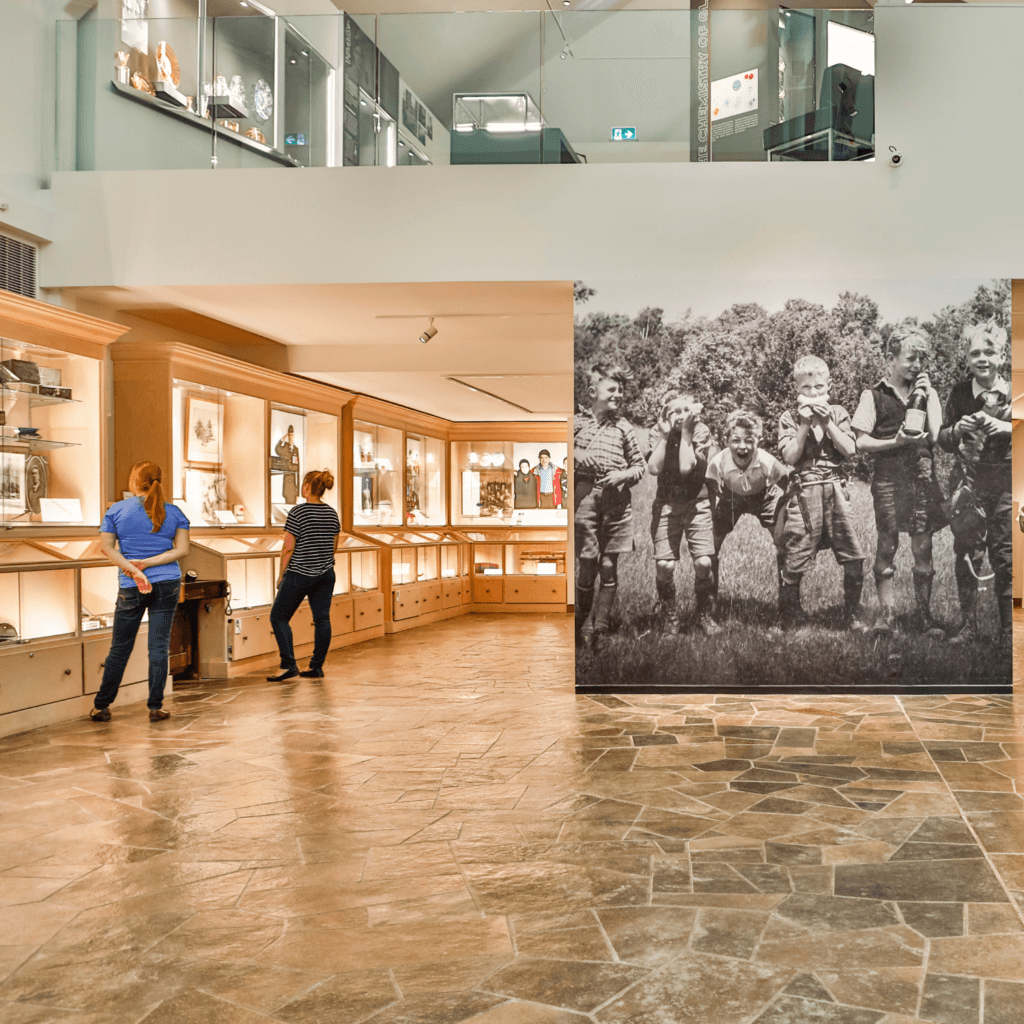 panoramic photo of Museum of Dufferin interiors